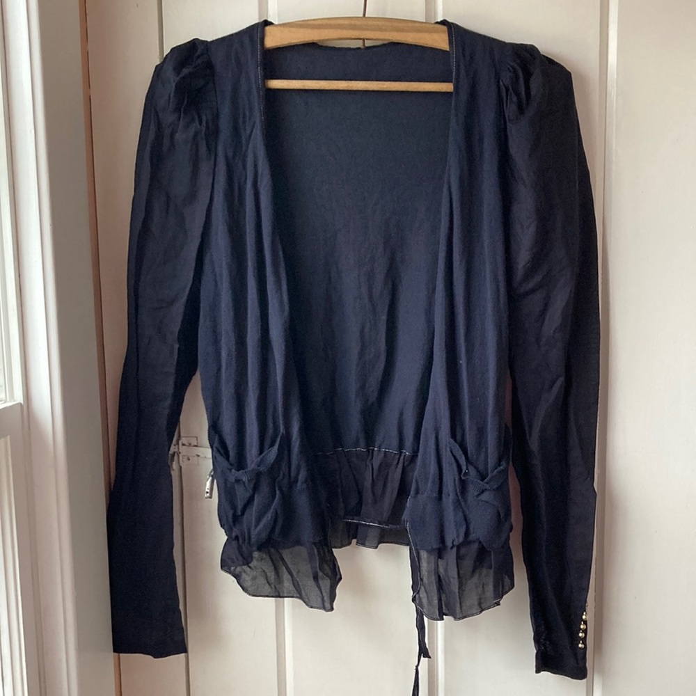 Hanii Y firm cotton sweater with bottom ruffle